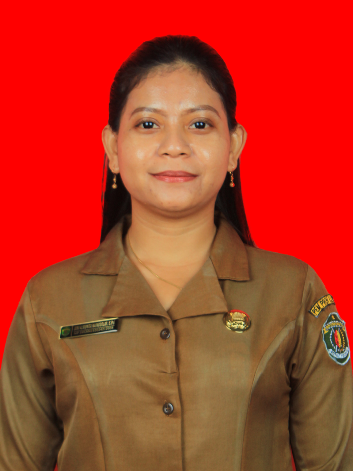 Juni Alvionita Nainggolan, S.Psi